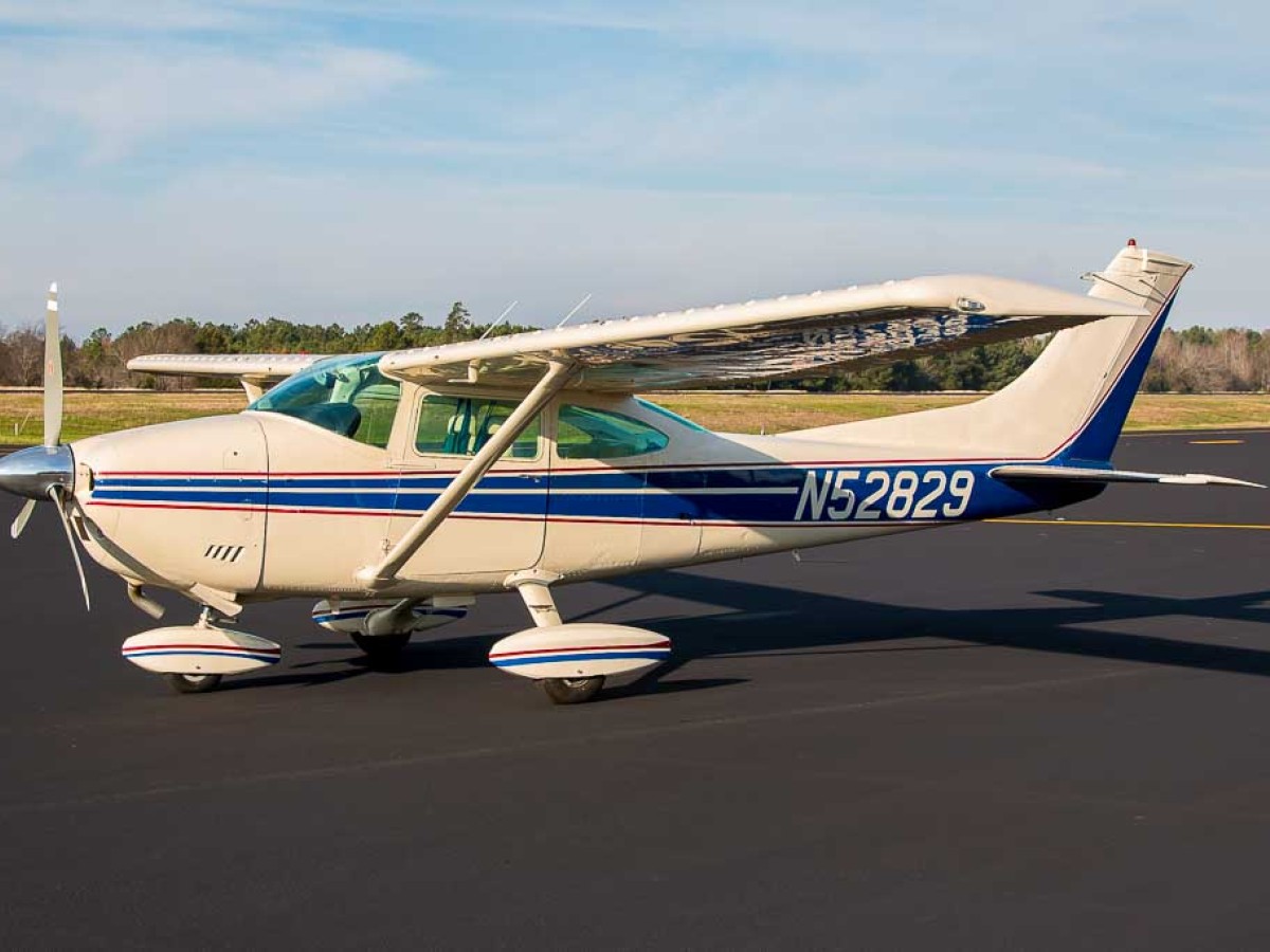 1974 Cessna 182P N52829 1974 Cessna 182P N52829