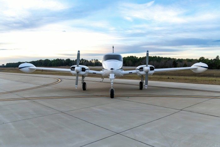 11 N5769X-3.jpg
