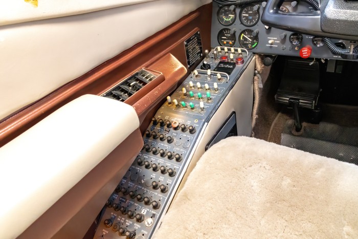 25 N855H-26.jpg