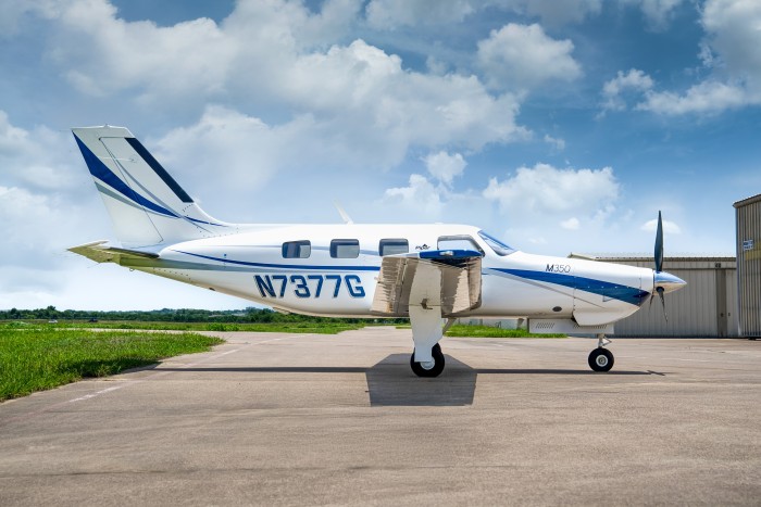 E11 N7377G.jpg