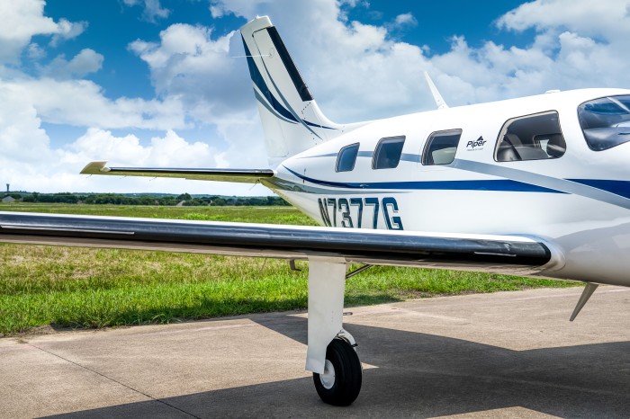 E12 N7377G.jpg