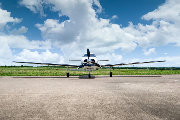 E15 N7377G.jpg