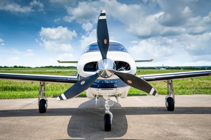 E16 N7377G.jpg
