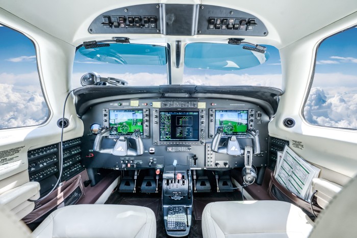 I1 N7377G.jpg